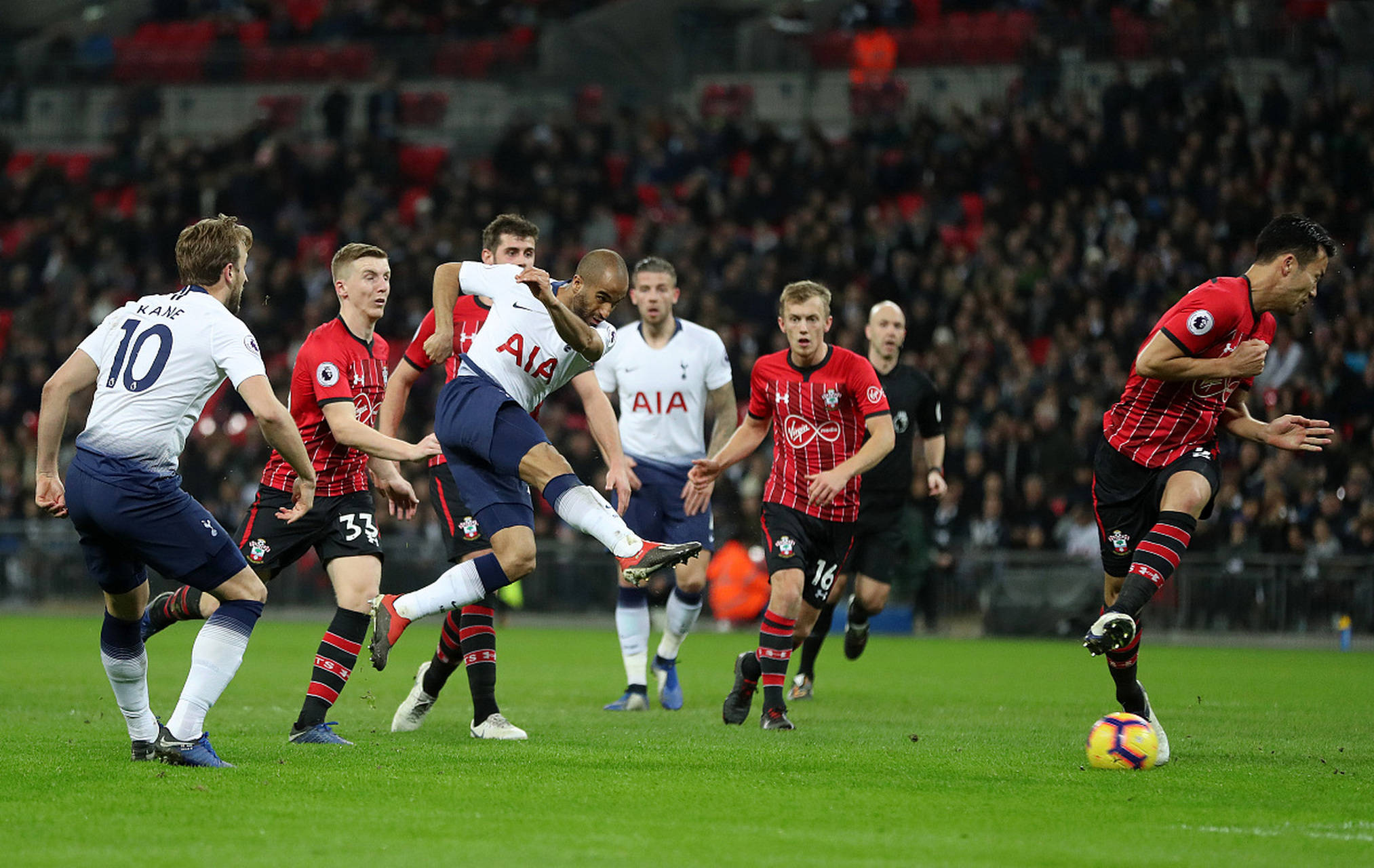 凭借灵活的 凭借灵活的